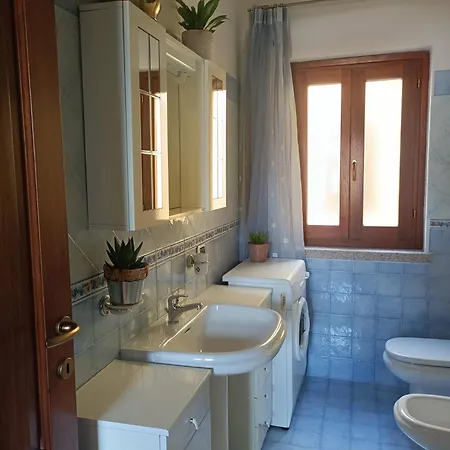 Ad Apartment *